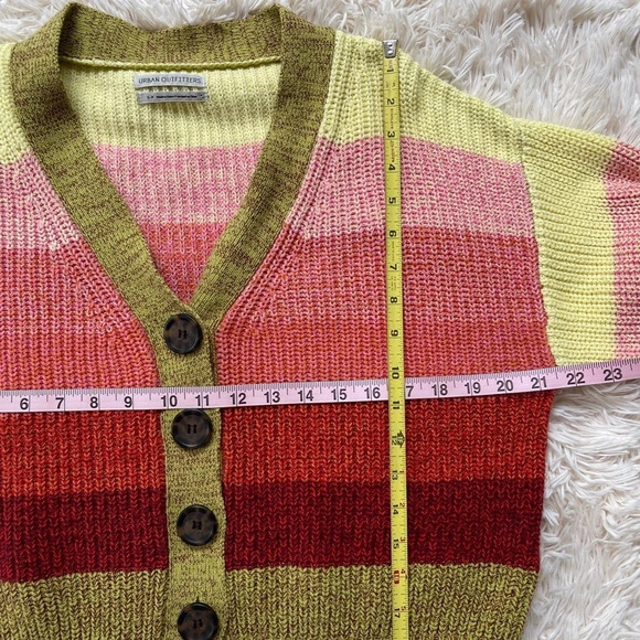 Urban Outfitters Button Up Crop long sleeve sweater vibrant boho oversized SZ S - Picture 6 of 9